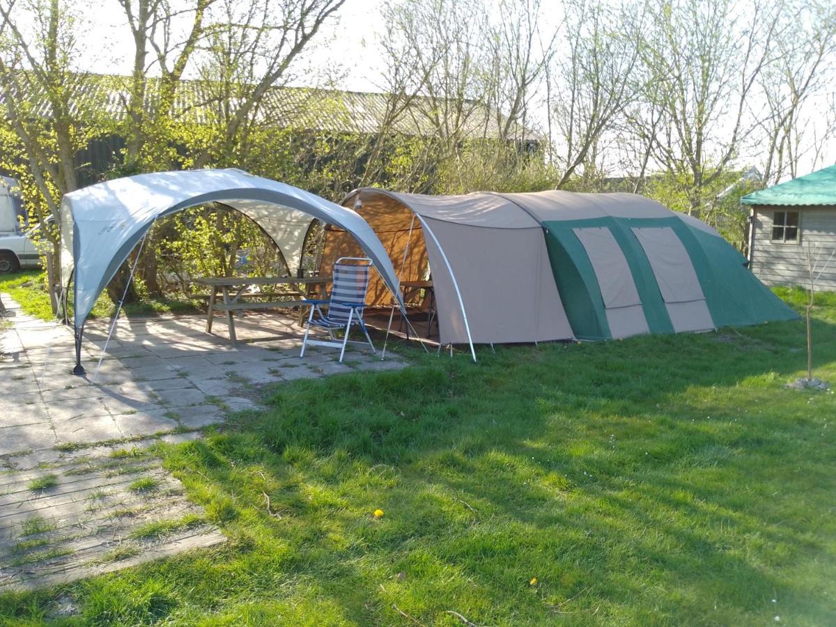 Familietent Sotterum, Ingericht Kornwerd 外观 照片